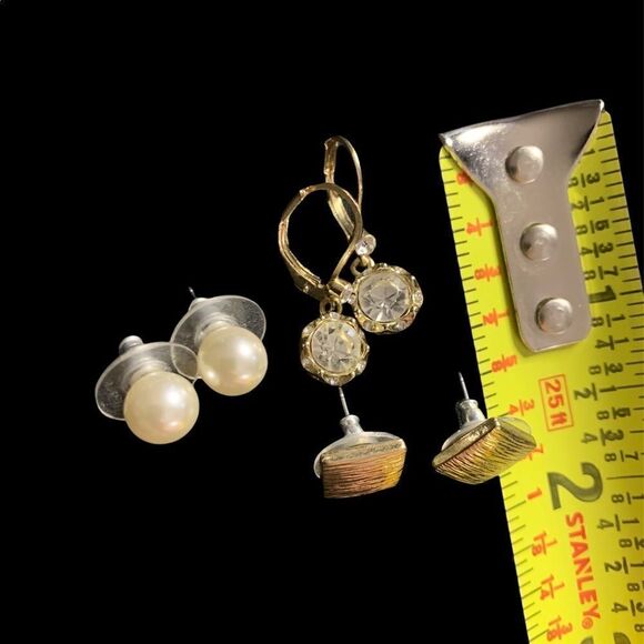 Pearl, crystal, and textured pierced earrings, goldtone.Lot of 3 pairs - Picture 2 of 3